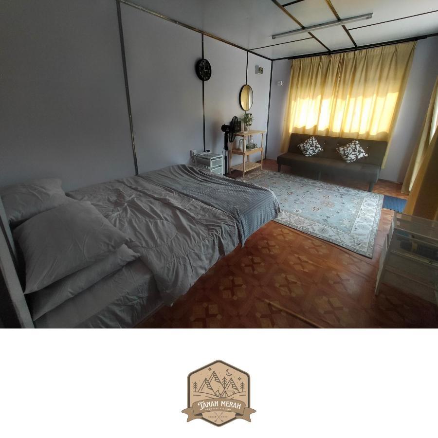 Tanah Merah Glamping Village 쿠알라캉사르 외부 사진