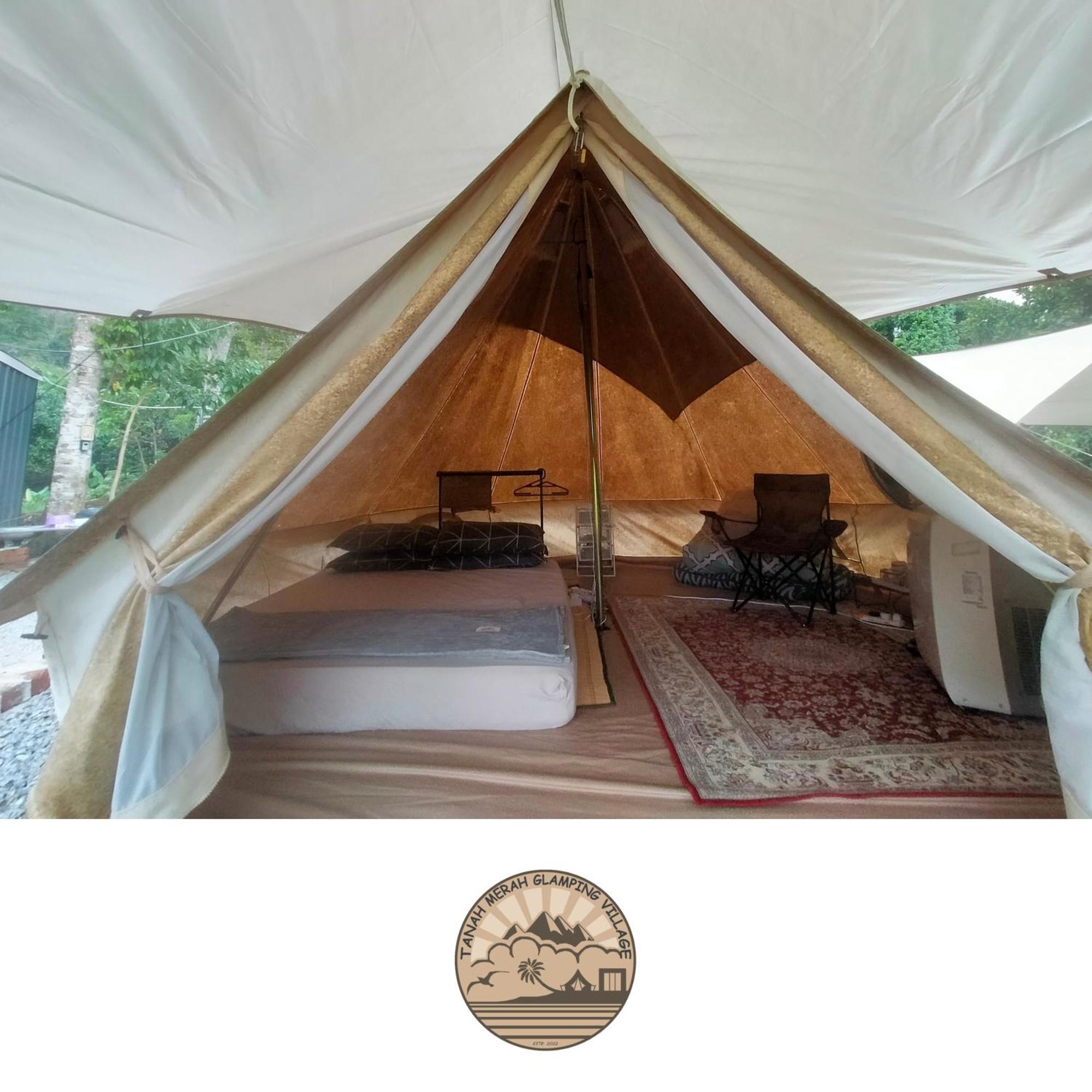 Tanah Merah Glamping Village 쿠알라캉사르 외부 사진