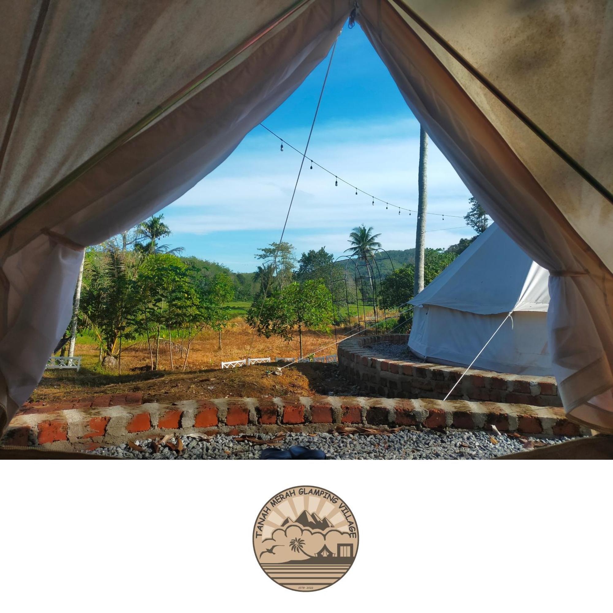 Tanah Merah Glamping Village 쿠알라캉사르 객실 사진
