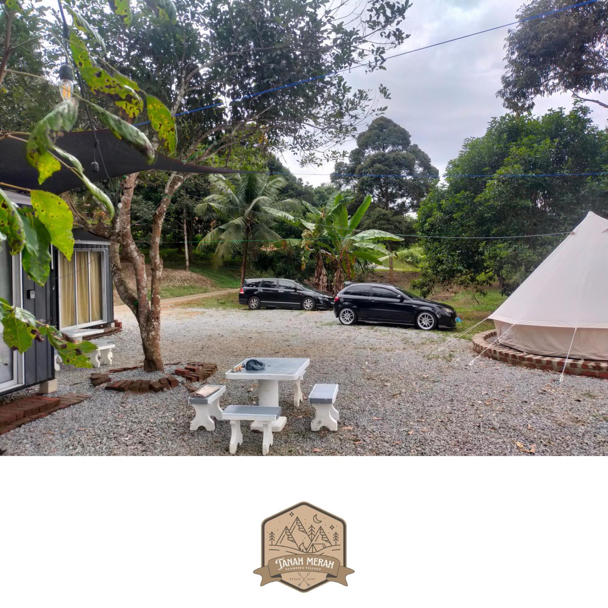 Tanah Merah Glamping Village 쿠알라캉사르 객실 사진